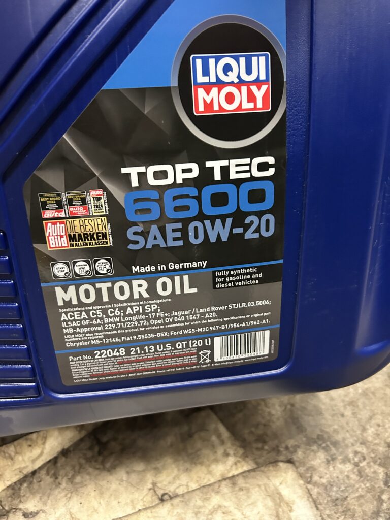 full synthetic motor oil used for oil change service in Houston auto repair shop
